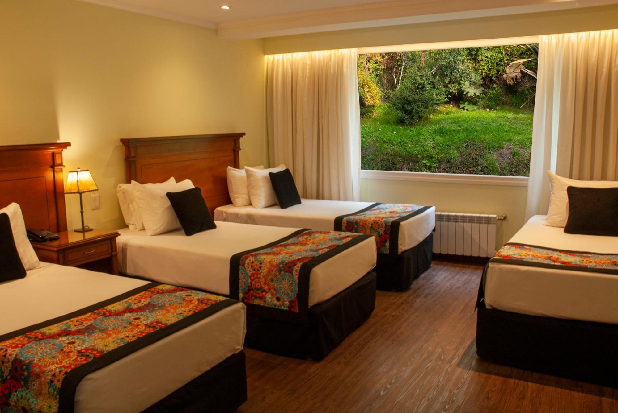 Huinid Bustillo Hotel & Spa San Carlos de Bariloche Pokoj fotografie